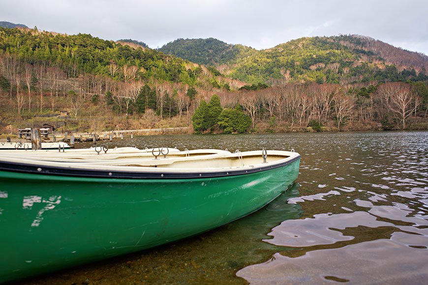 green boat on sea